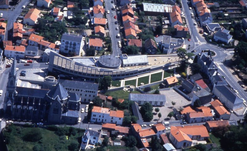 AMRezé_550W_351_6_8-1990-vue-ouest