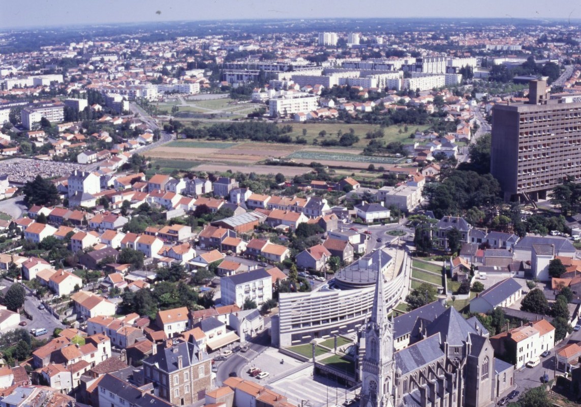 AMRezé_550W_351_9_6-1990-nord-ouest