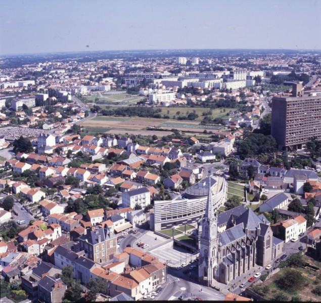 AMRezé_550W_351_9_6-1990-nord-ouest