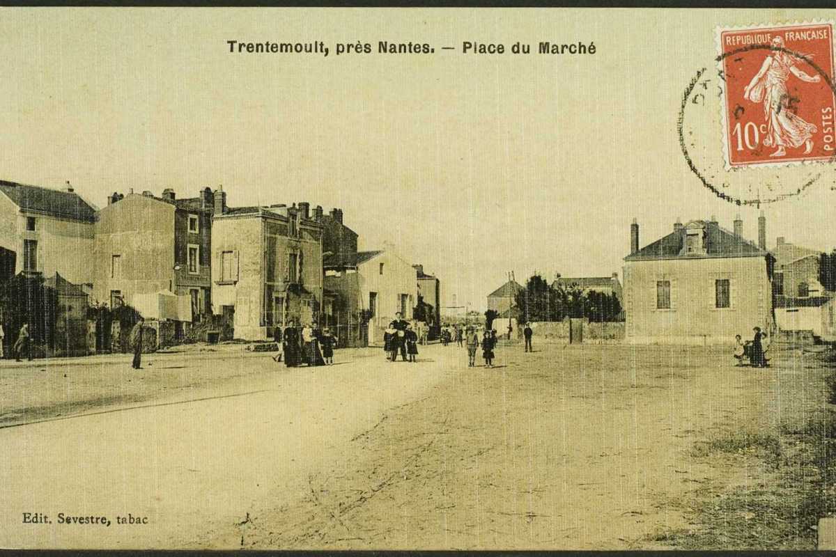 AMRezé_place Levoyer