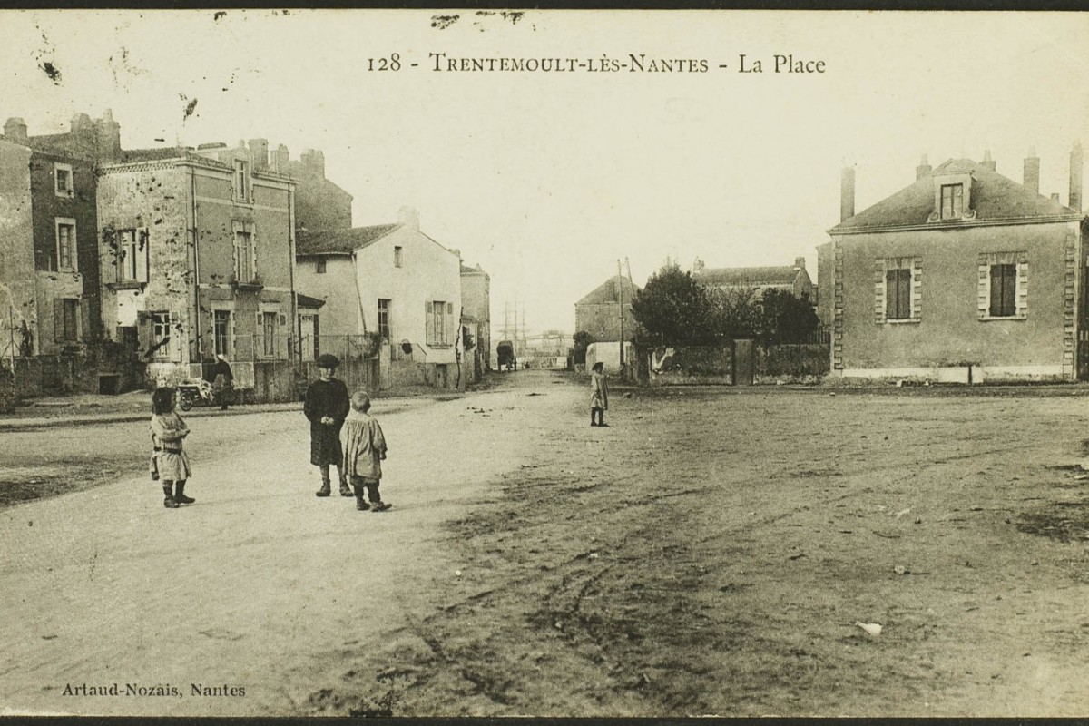 AMRezé_place Levoyer