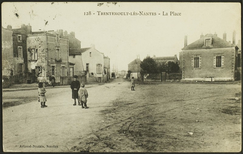 AMRezé_place Levoyer