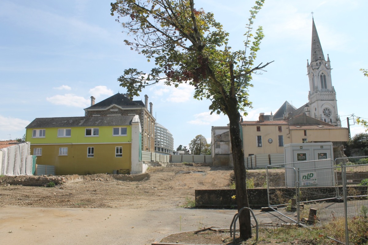 demolition-2018-08-IMG_8302-fouilles-ete