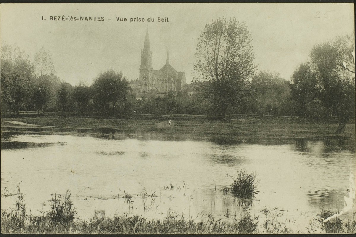 eglise-St-Pierre-vue-du-Seil-FRAC044143_5Fi1_144