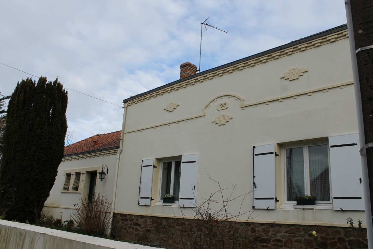 Bourg-002