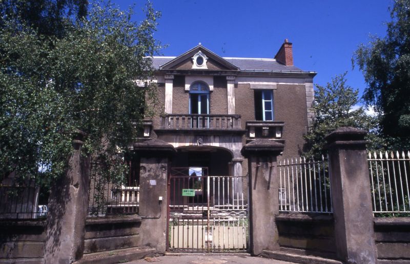 AMRezé_1998-maison-syndicats-550W_351_2_1