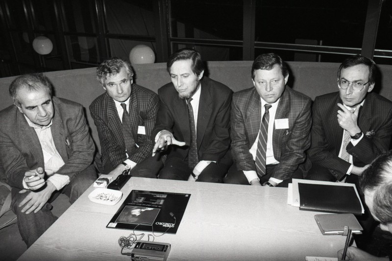 AMRezé_1993-01-Reze-VetB-conf-presse-505W1249_24