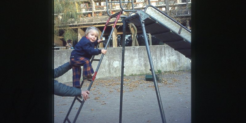1975-10-189-22mois