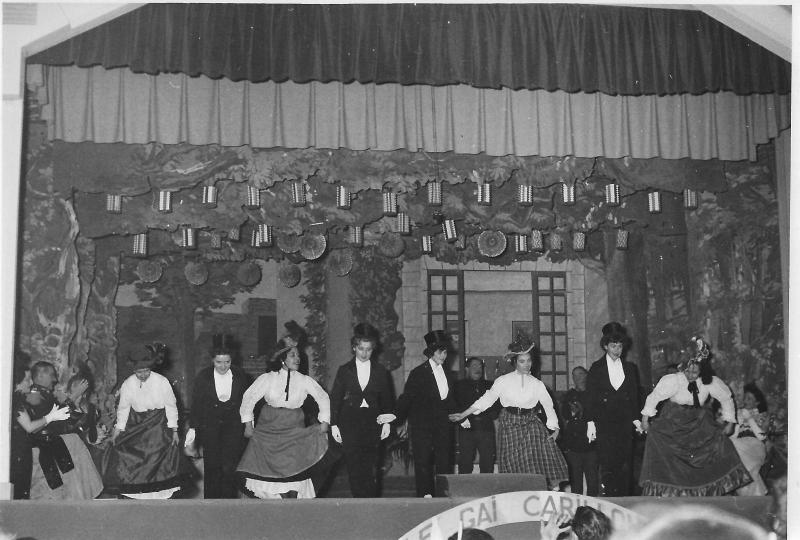1955-piece-tir-au-flanc-Taf-La-fete_2