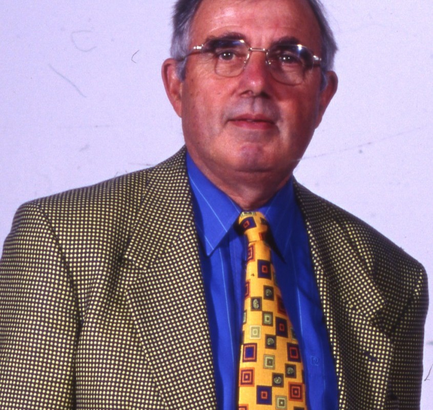 AMRezé-1998-01-550W329_104-portrait
