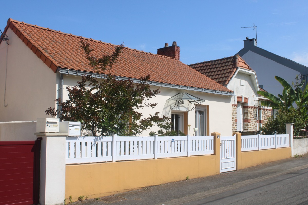 12-10-HAdam-IMG_1873