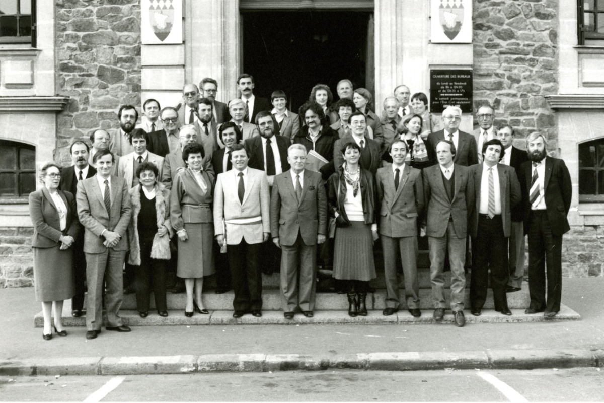 AMRezé_1983-550W343_03_1_equipe-municipale_1983