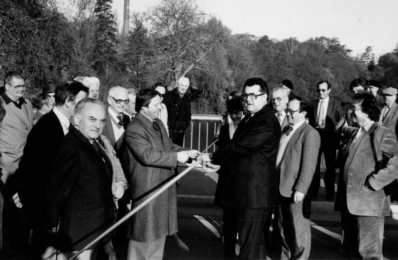 AMRezé_1982-04-13-pont-de-la-Moriniere-505w530_1