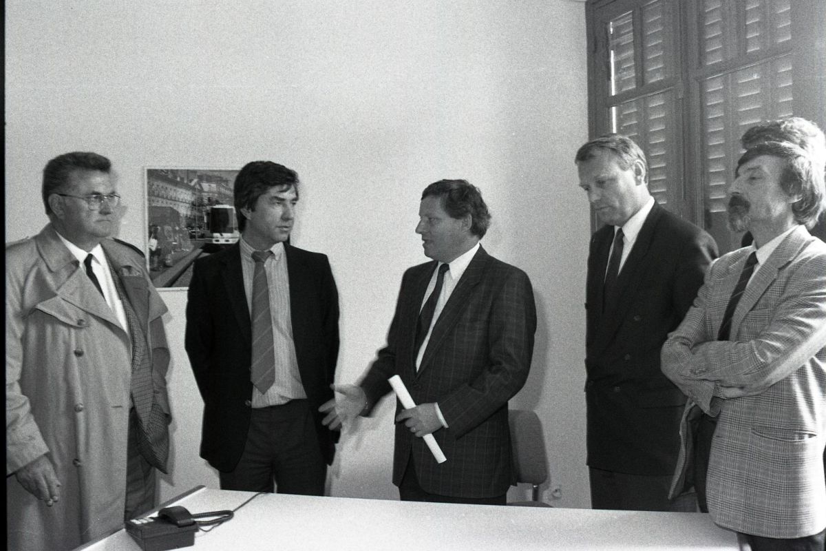 AMRezé_1990-06-07-point-info-505W1245_121