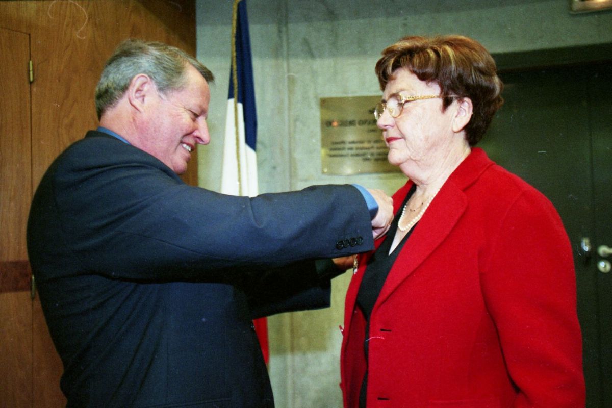 AMRezé_550W329_32_9-2001-12