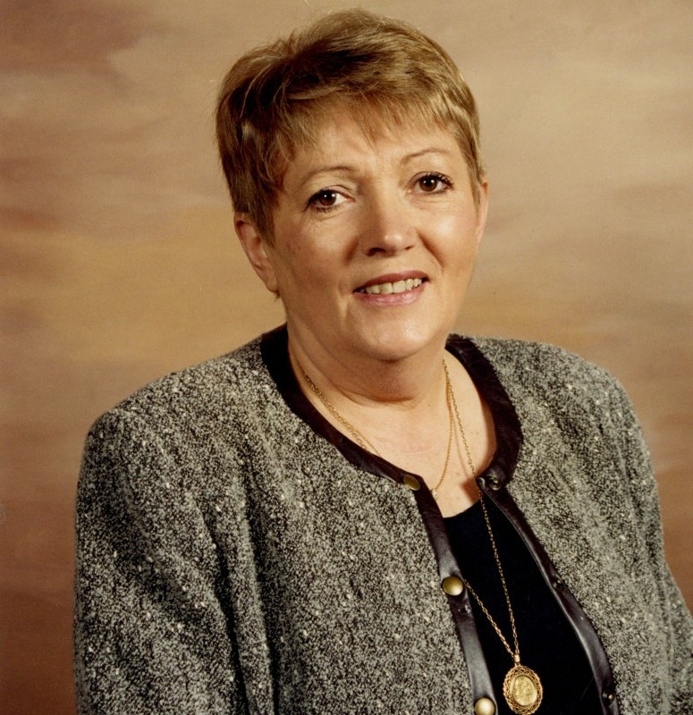 AMRezé_550W343_06_9_DaniSle-Daunis-F‚raut_2001