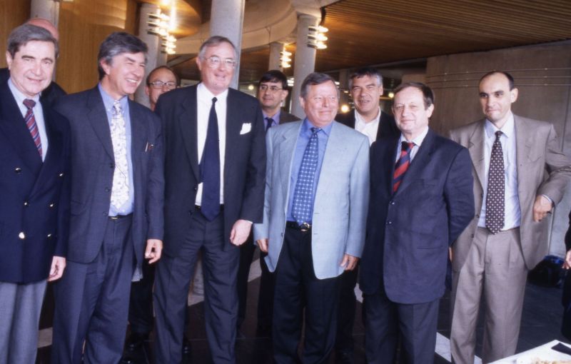 AMRezé_OSCE550W343_07_2-1999-05
