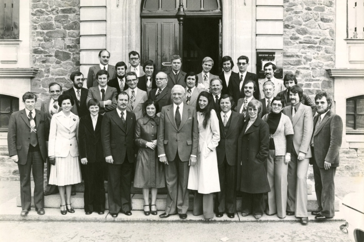 AMRezé_1_FRAC044143_505W666_4-equipe-municipale-1977-03-20