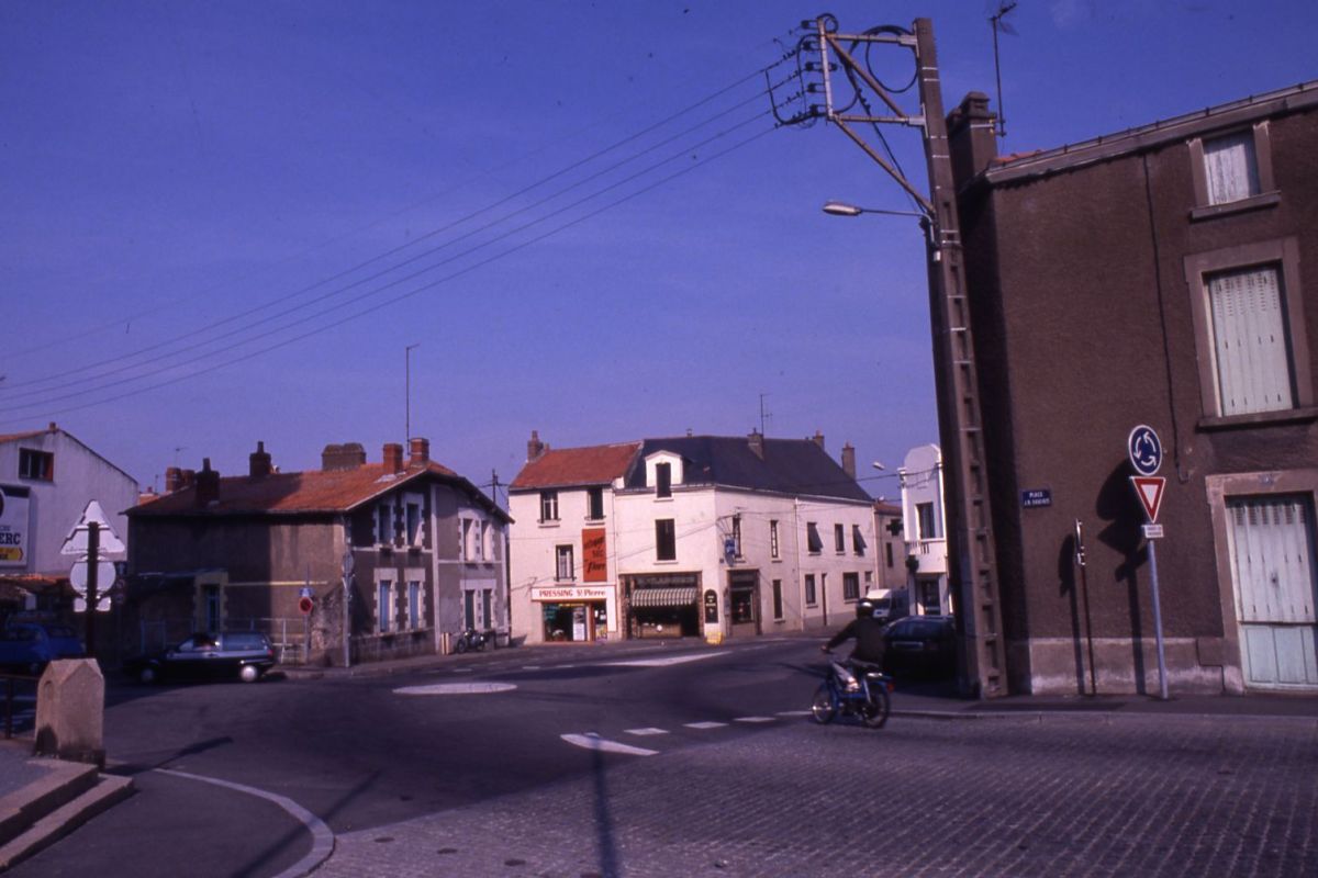 AMRezé_eglise-550W_351_9_3