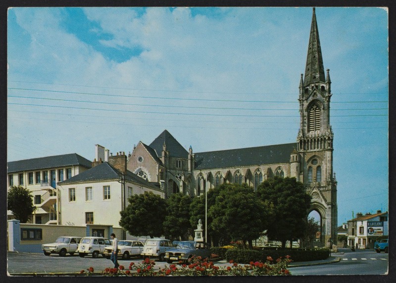 AMRezé_place-FRAC044143_5FI3_105