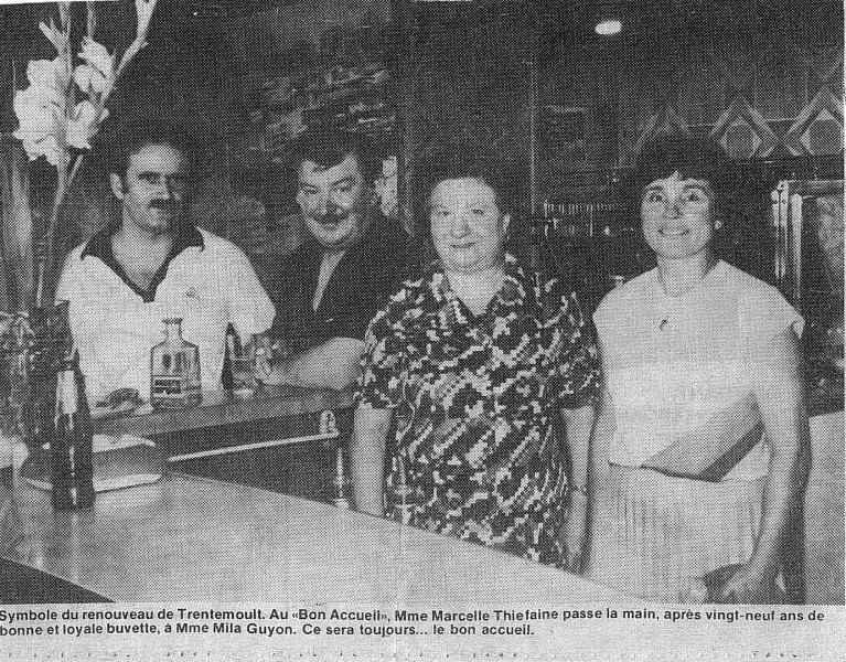 Boissard-20-Mamie-et-Mila-au-cafe-Bon-accueil