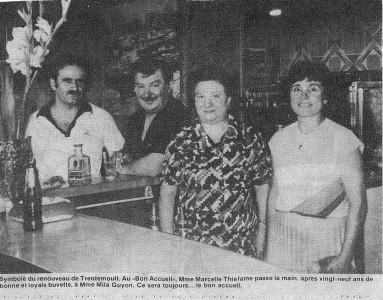 Boissard-20-Mamie-et-Mila-au-cafe-Bon-accueil
