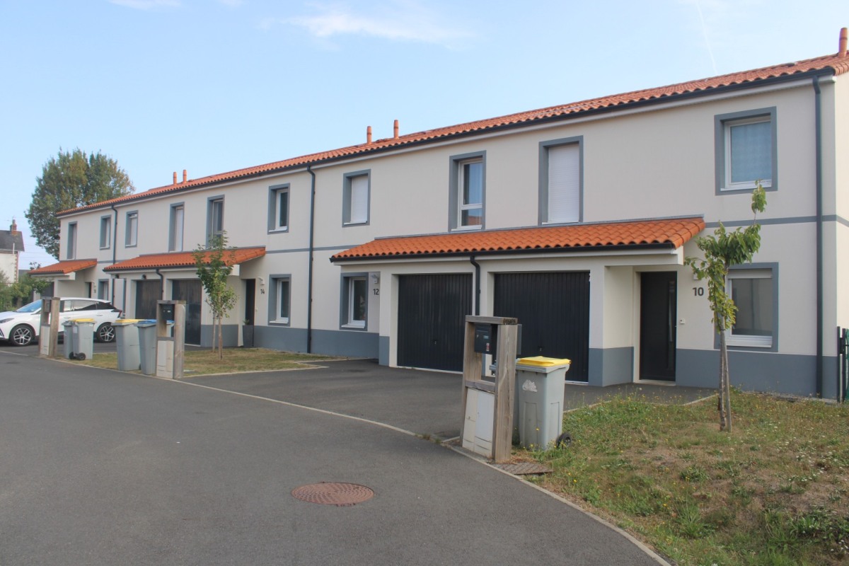 Etang-Bres-contemporain-IMG_4443