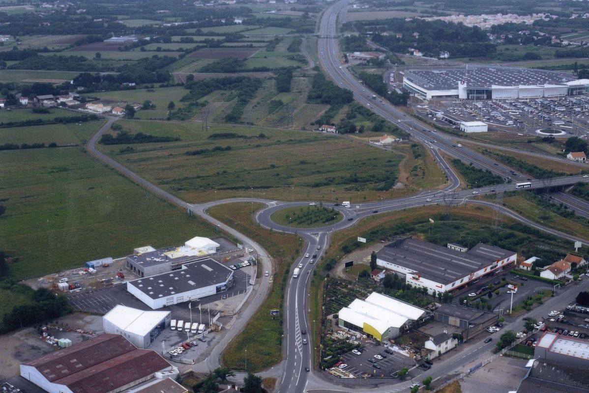 550W_341_05_32-rond-point-sud-rocade