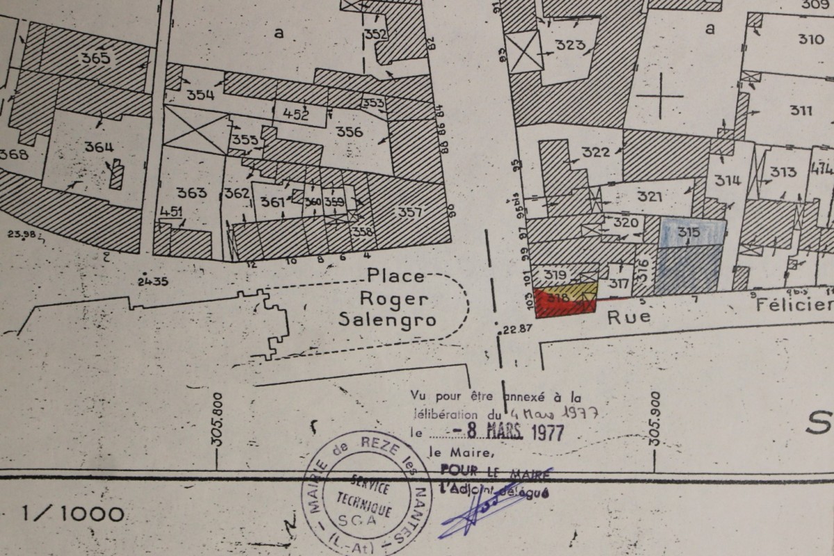 AMRezé_103-JJaures-demolition-cafe-tabacs-1977