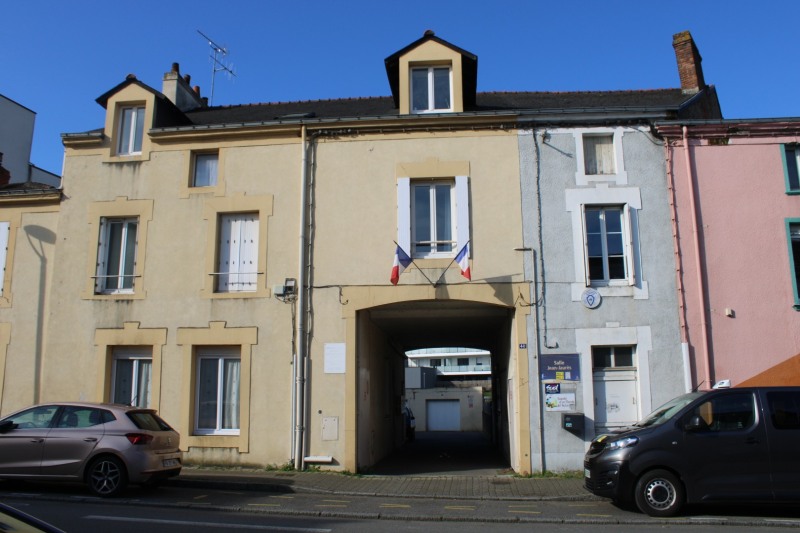40-JJaures