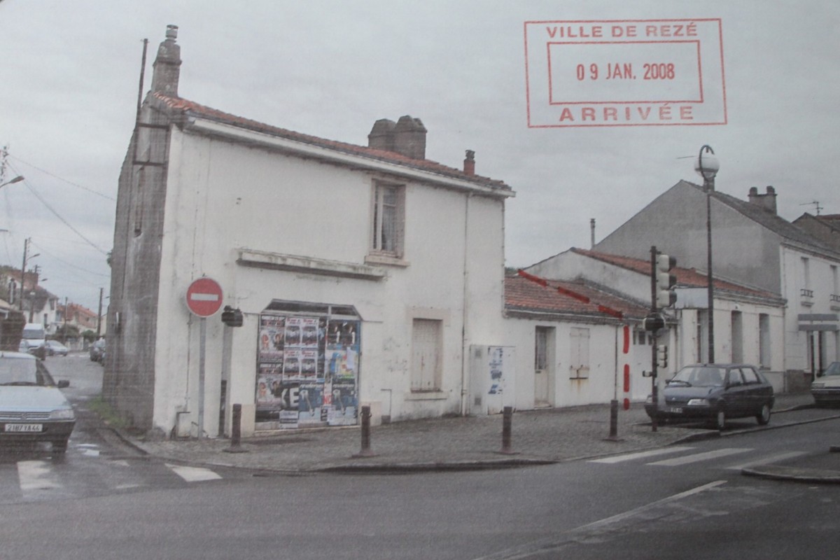 43-ABriand-demolition-cafe-photo