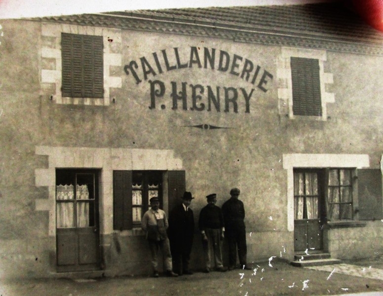 26-28-Thiers-Pierre Henry rue-Thiers JPG