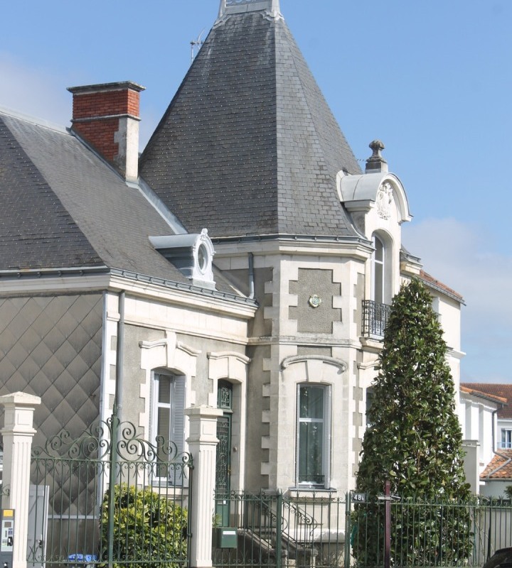 48b-Commune-IMG_3487