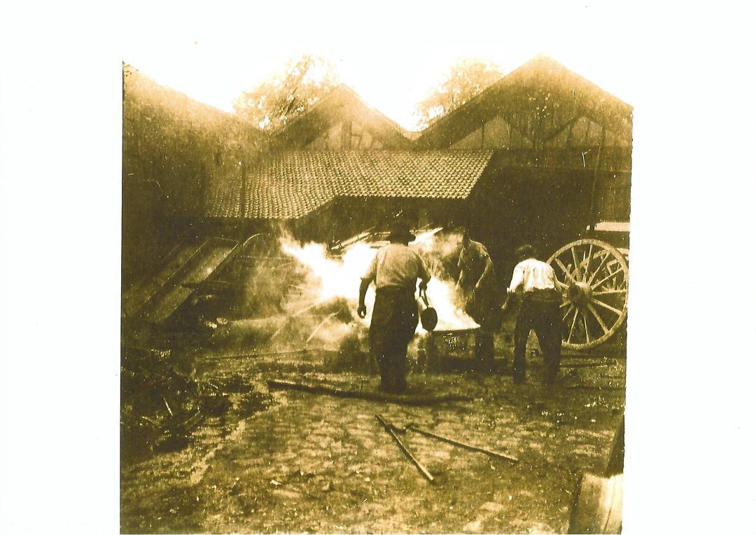 22-rue-Jean-Fraix-forge-charronnage-avant-garage-Renault