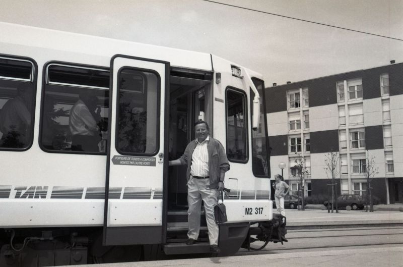 1992-07-9-tram-passe-505W1245_28