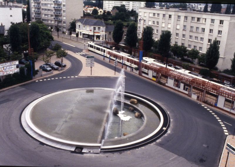 AMRezé_1993-550W_350_1_24
