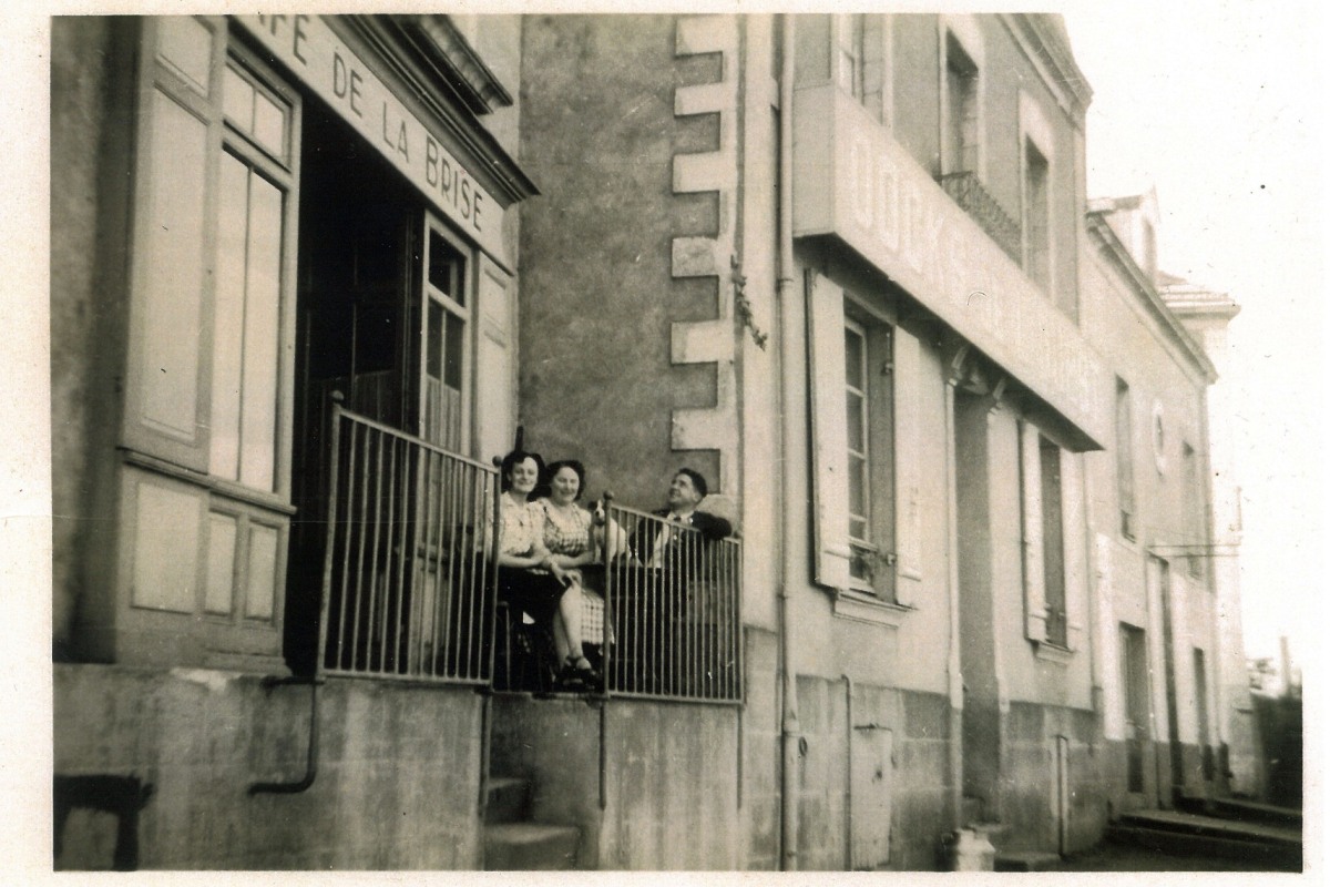 Cafe de la Brise, quai Marcel Boissard