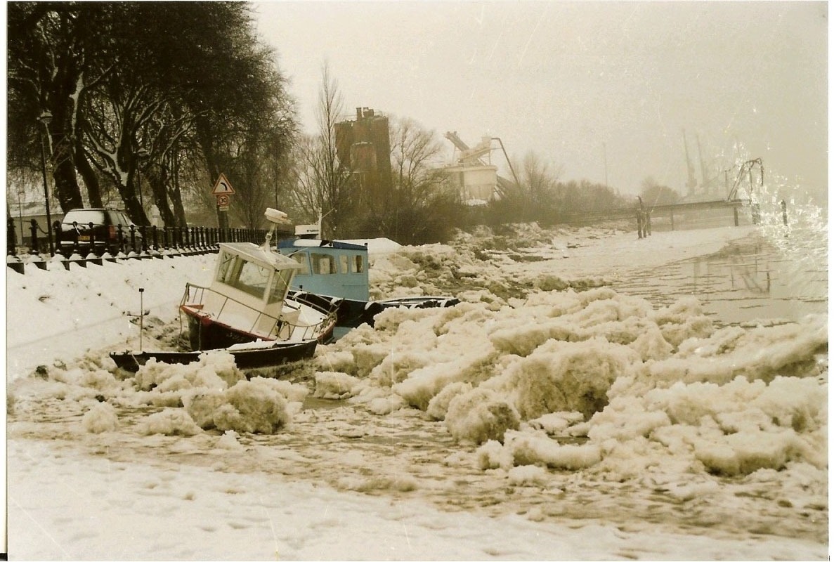 Le quai de Trentemoult dans les glaces en 1985