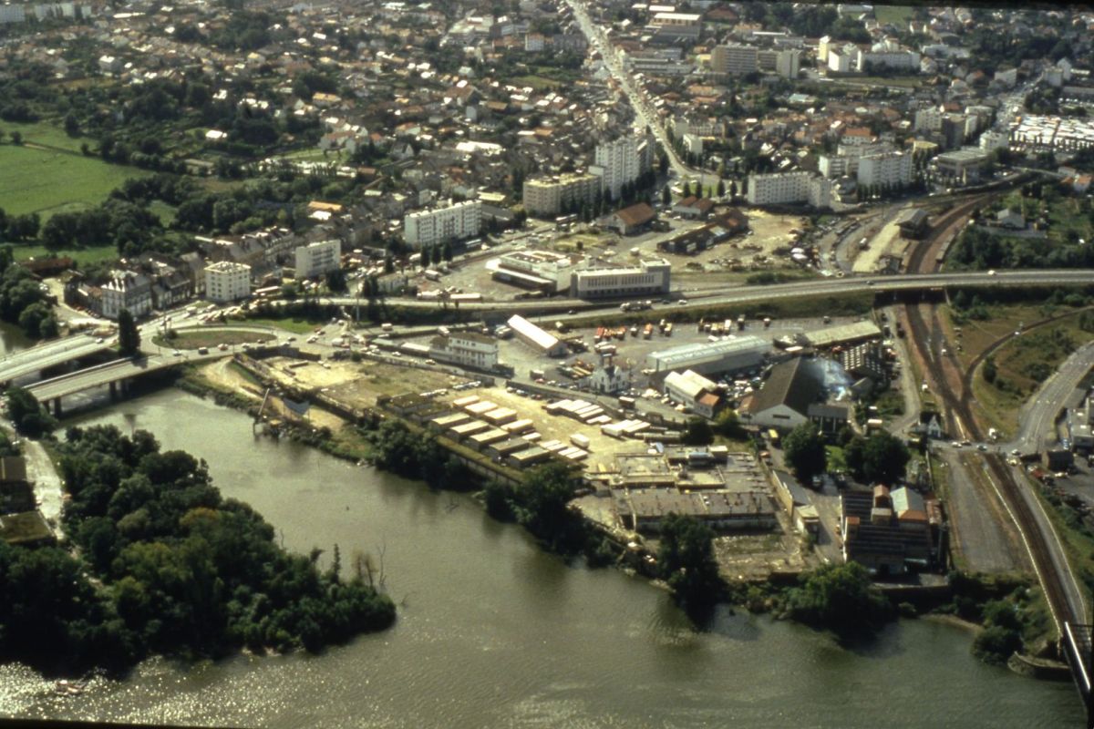 AMRezé_1984-Pont-Rousseau-550W_350_1_19