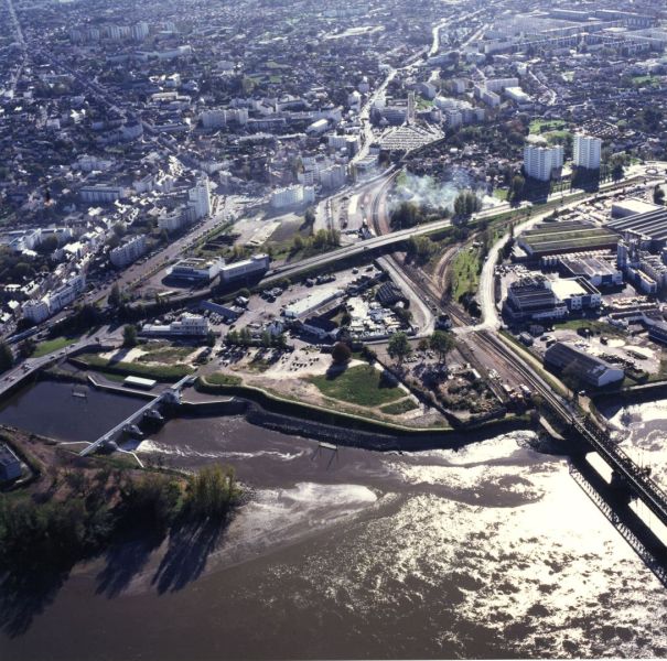 AMRezé_550W_341_04_2-confluent-barrage