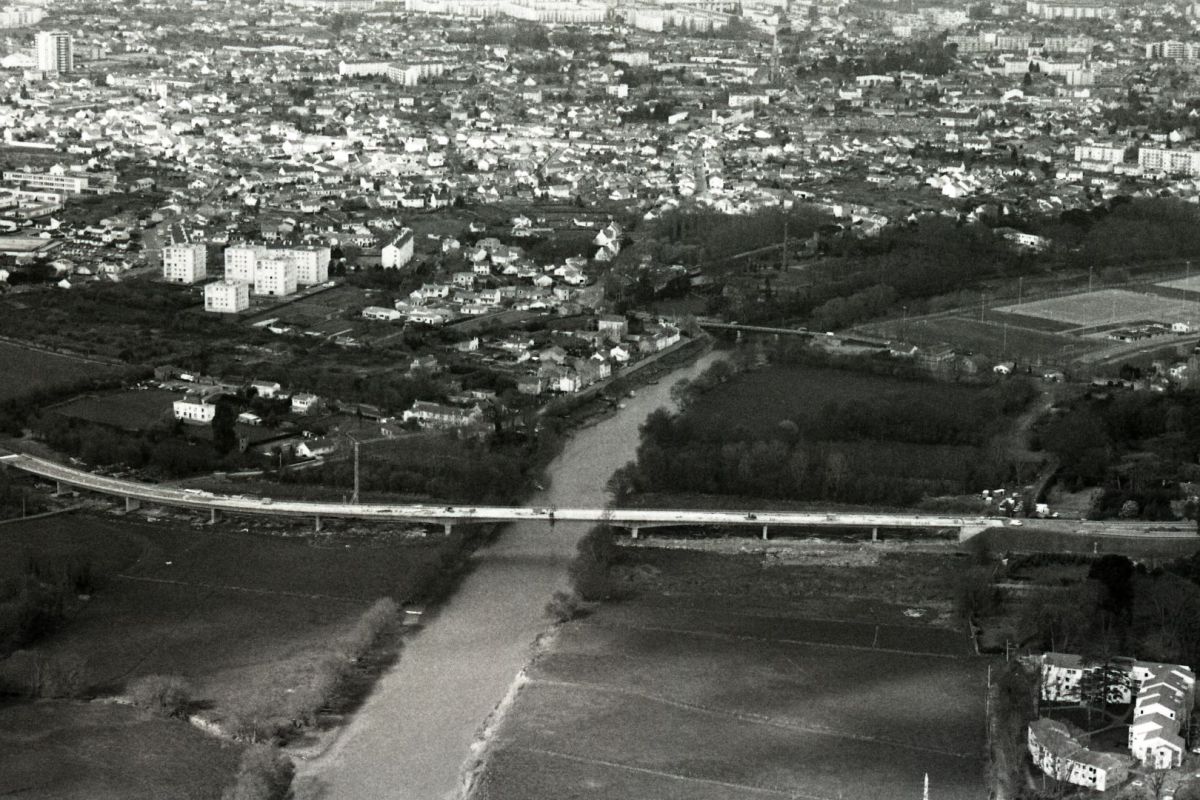 1983-04-Bourdonnieres-505W1212_2