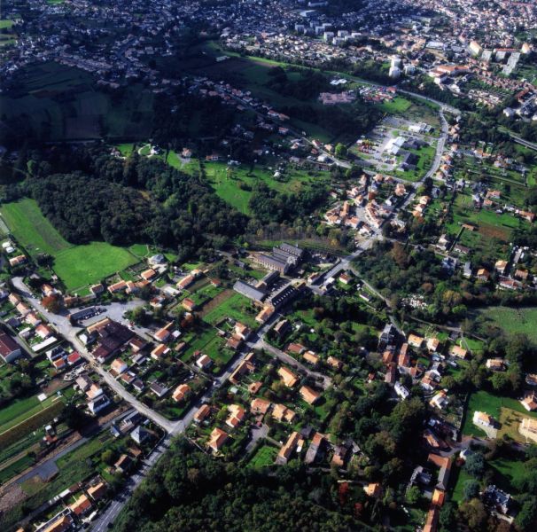 550W_341_05_21-Rousseliere-Chaussee