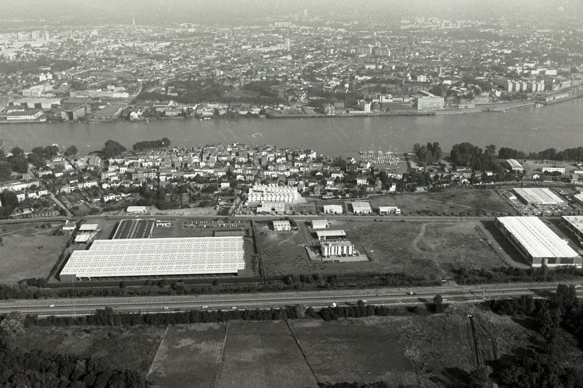 AMRezé_1986-09-garage-Tan-Trentemoult-505W1149_14