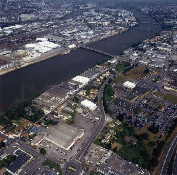 AMRezé_550W_341_05_2-abattoirs-Conforama