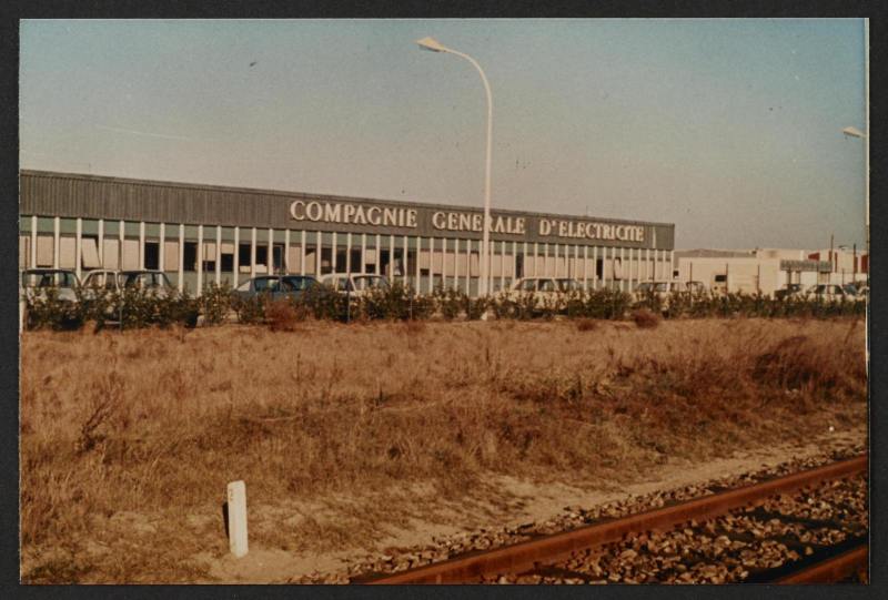 AMReze-CGE-FRAC044143_505W606_19