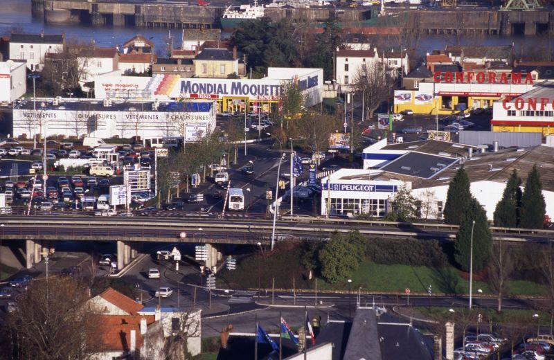 AMRezé_Mondialmoquette-Conforma-550W352_1_1