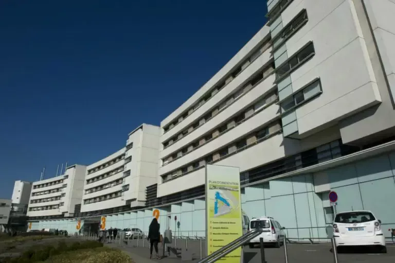 AMRezé_NCN-lhopital-prive-confluent-exterieur-2-768x511