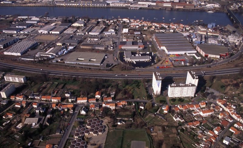 AMRezé_ZI-nord-550W352_4_1